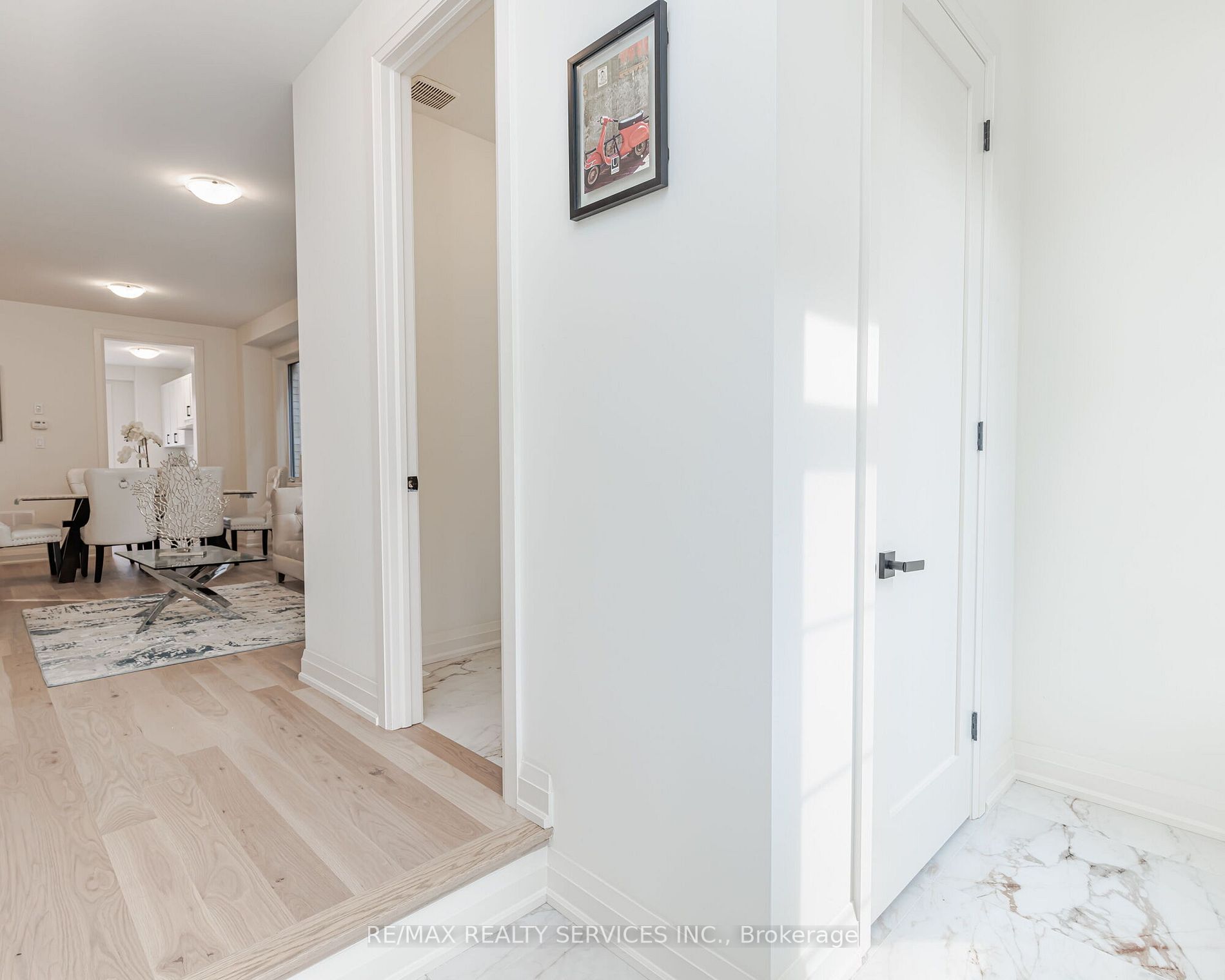 3 Eastman Dr E