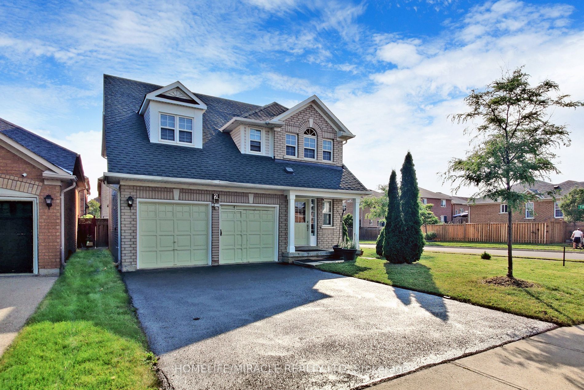 2 Clovercrest Drive
