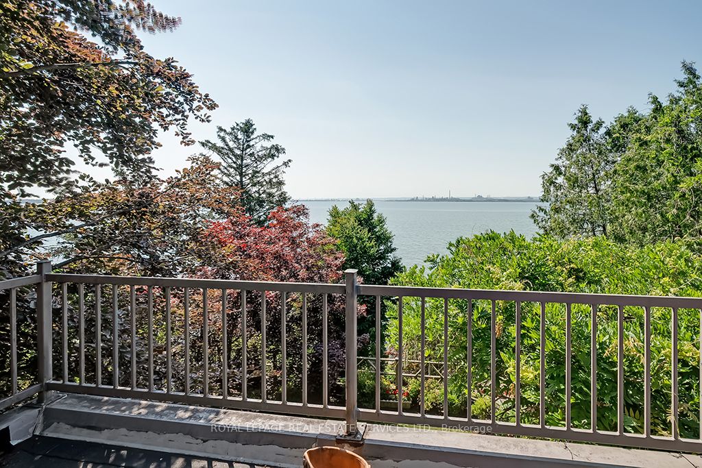 278 North Shore Boulevard E