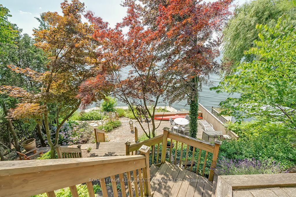278 North Shore Boulevard E