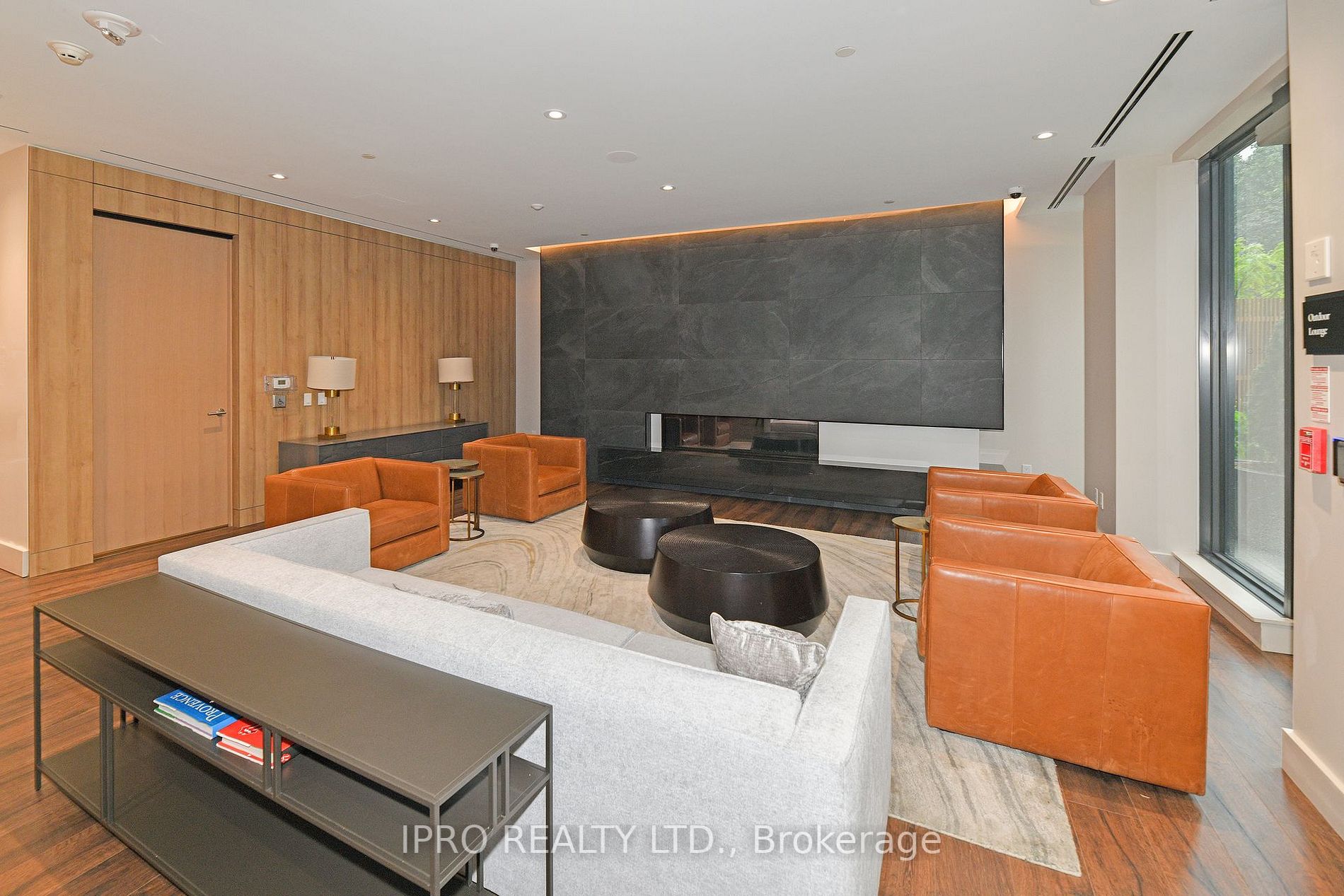 21 Park St E, #710