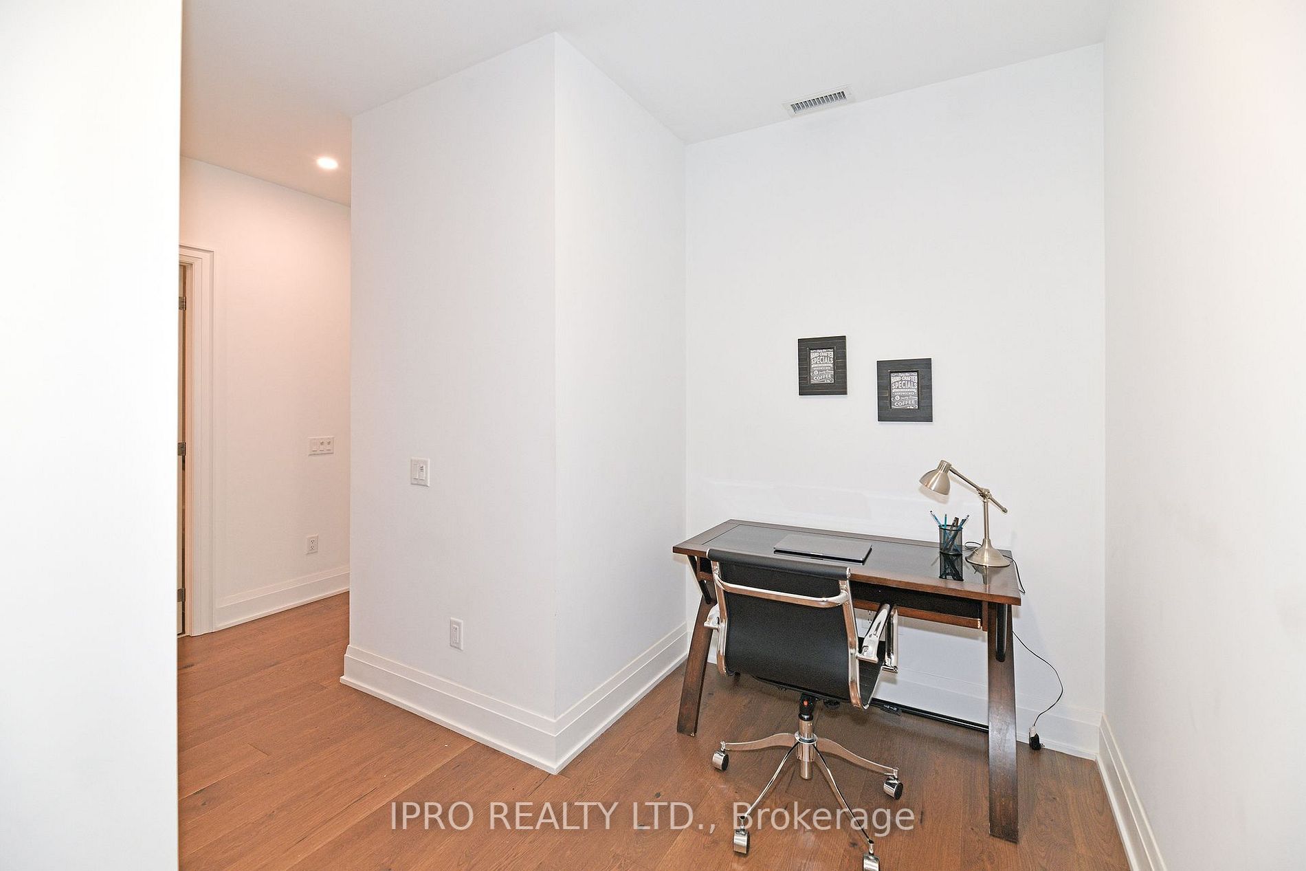 21 Park St E, #710