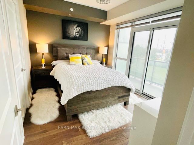 4633 Glen Erin Dr, #203