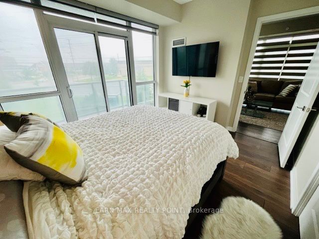 4633 Glen Erin Dr, #203
