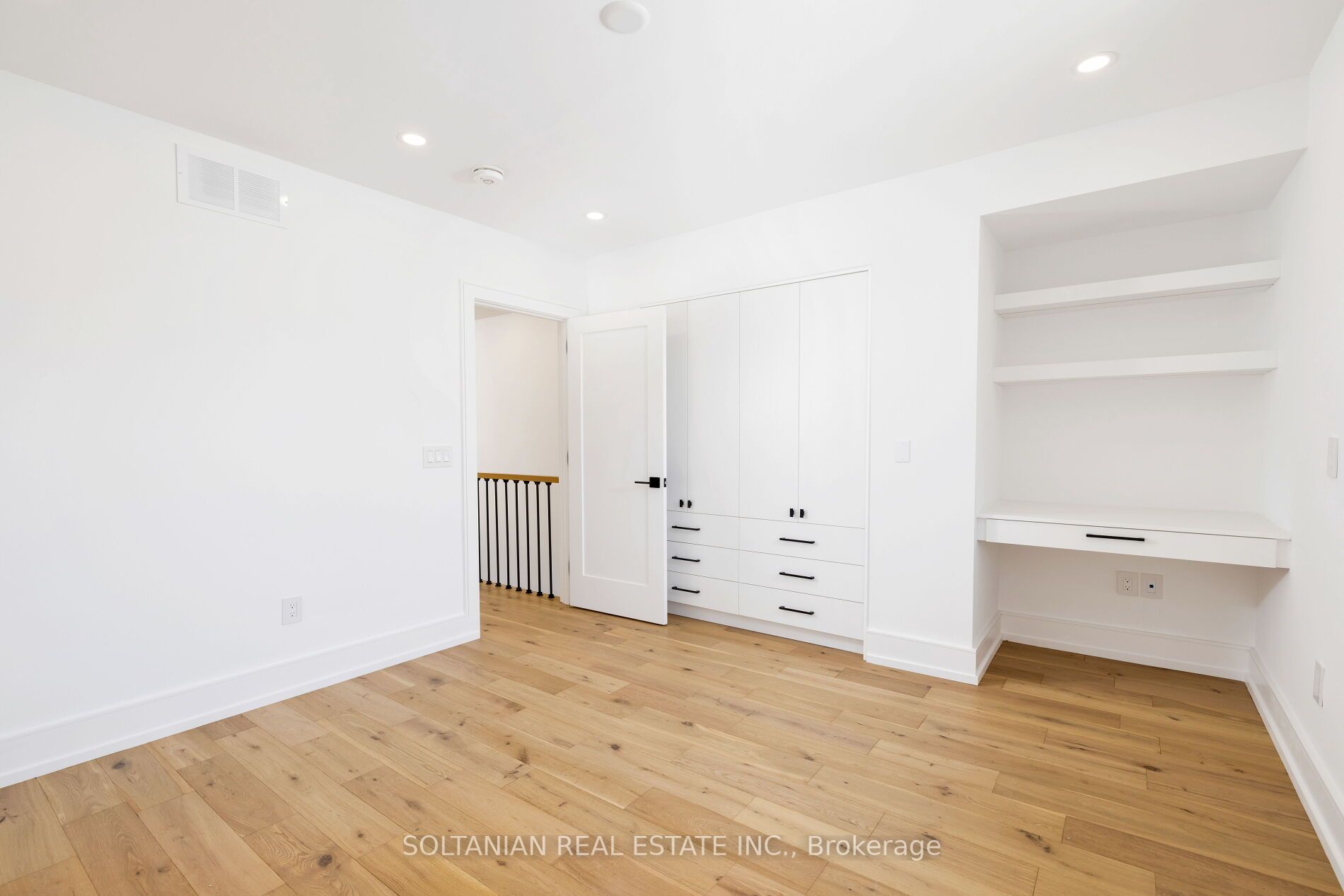 37 Burnfield Ave