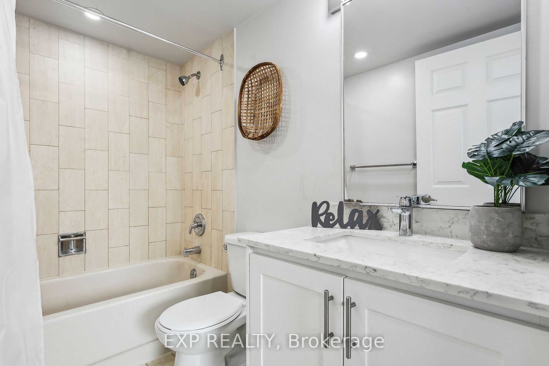 265 Enfield Place, #406
