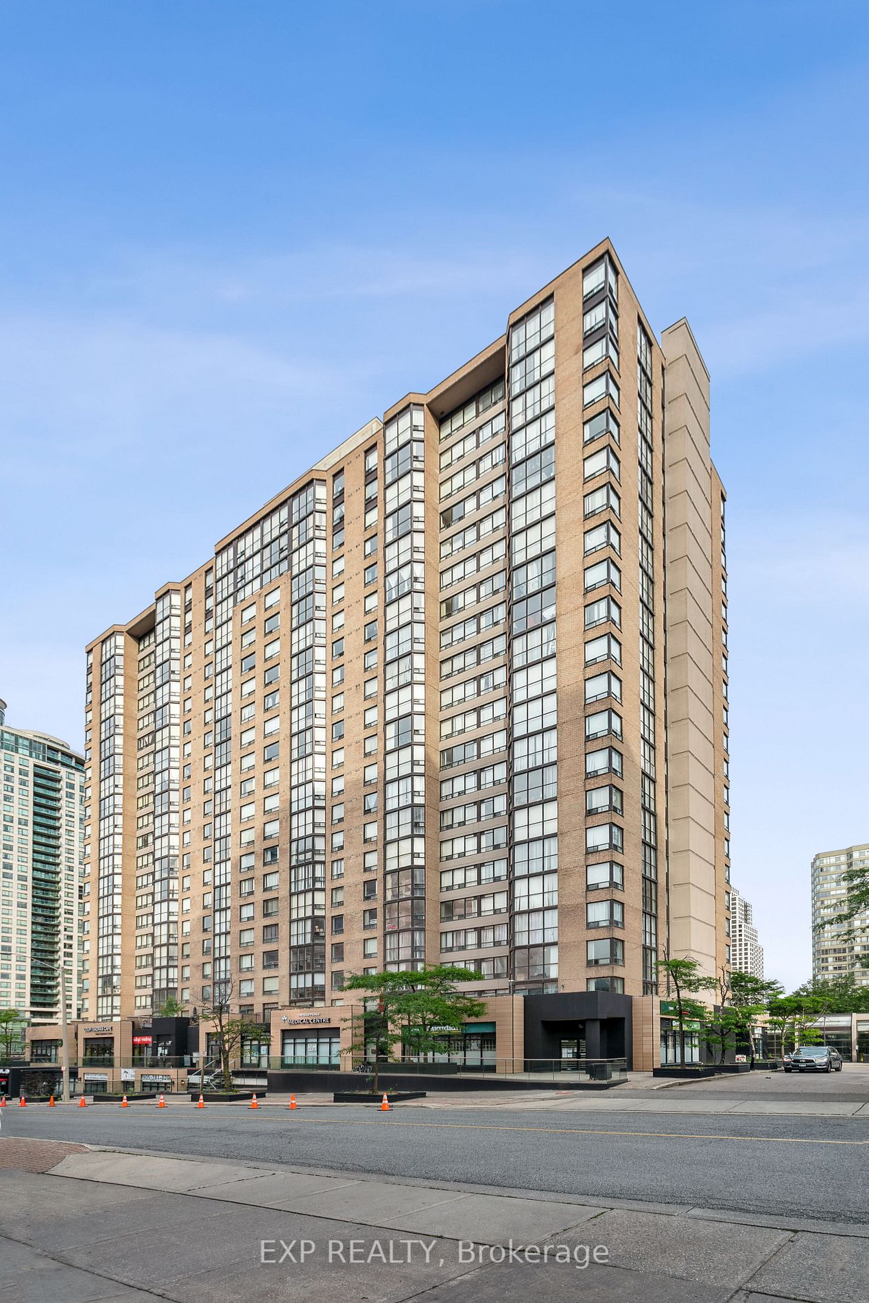 265 Enfield Place, #406