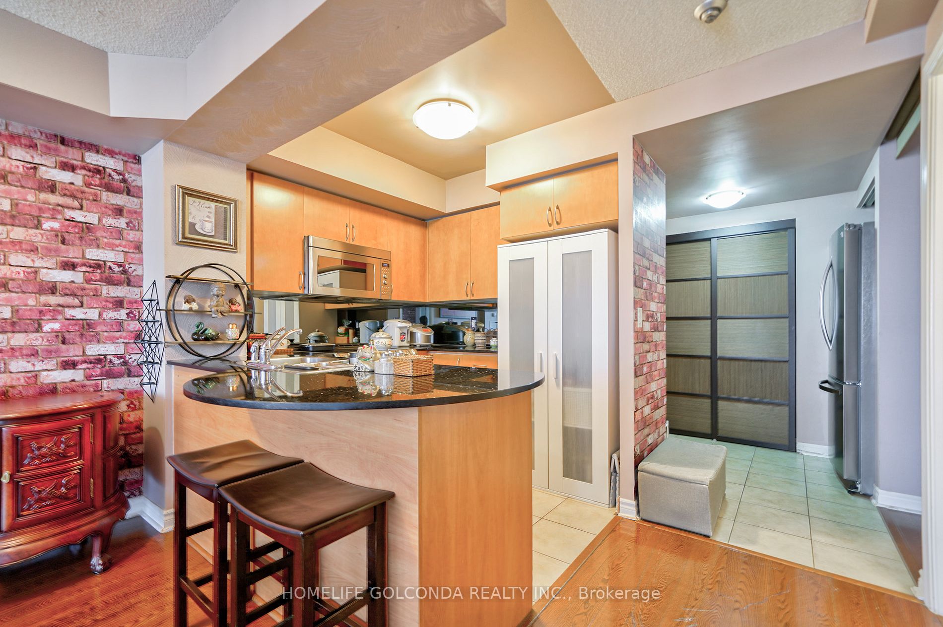 4090 Living Arts Dr, #2101