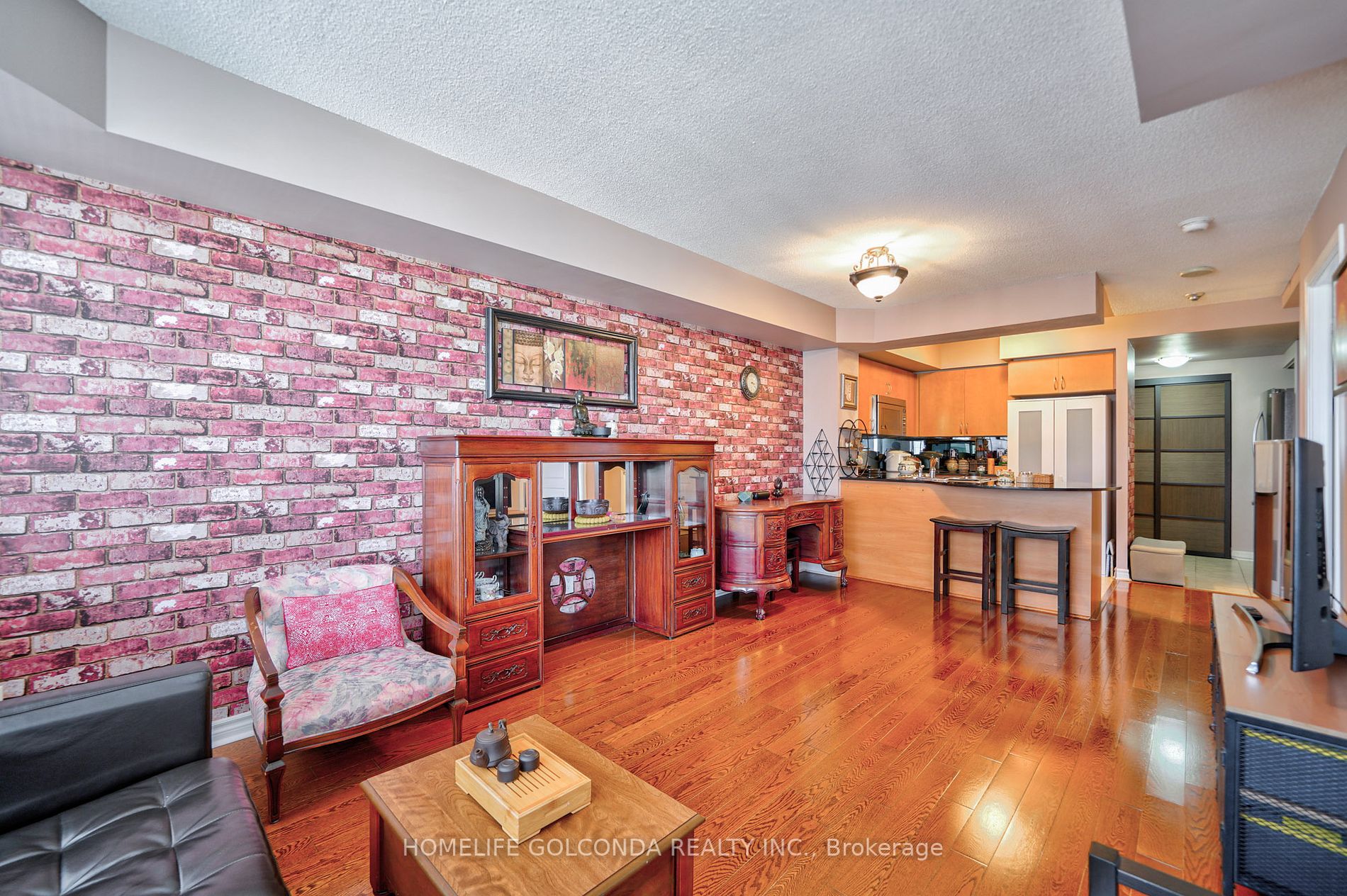 4090 Living Arts Dr, #2101