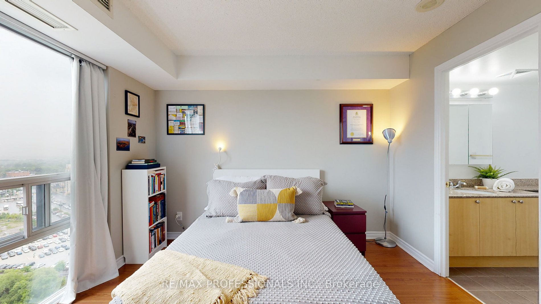 5 Michael Power Pl, #2102