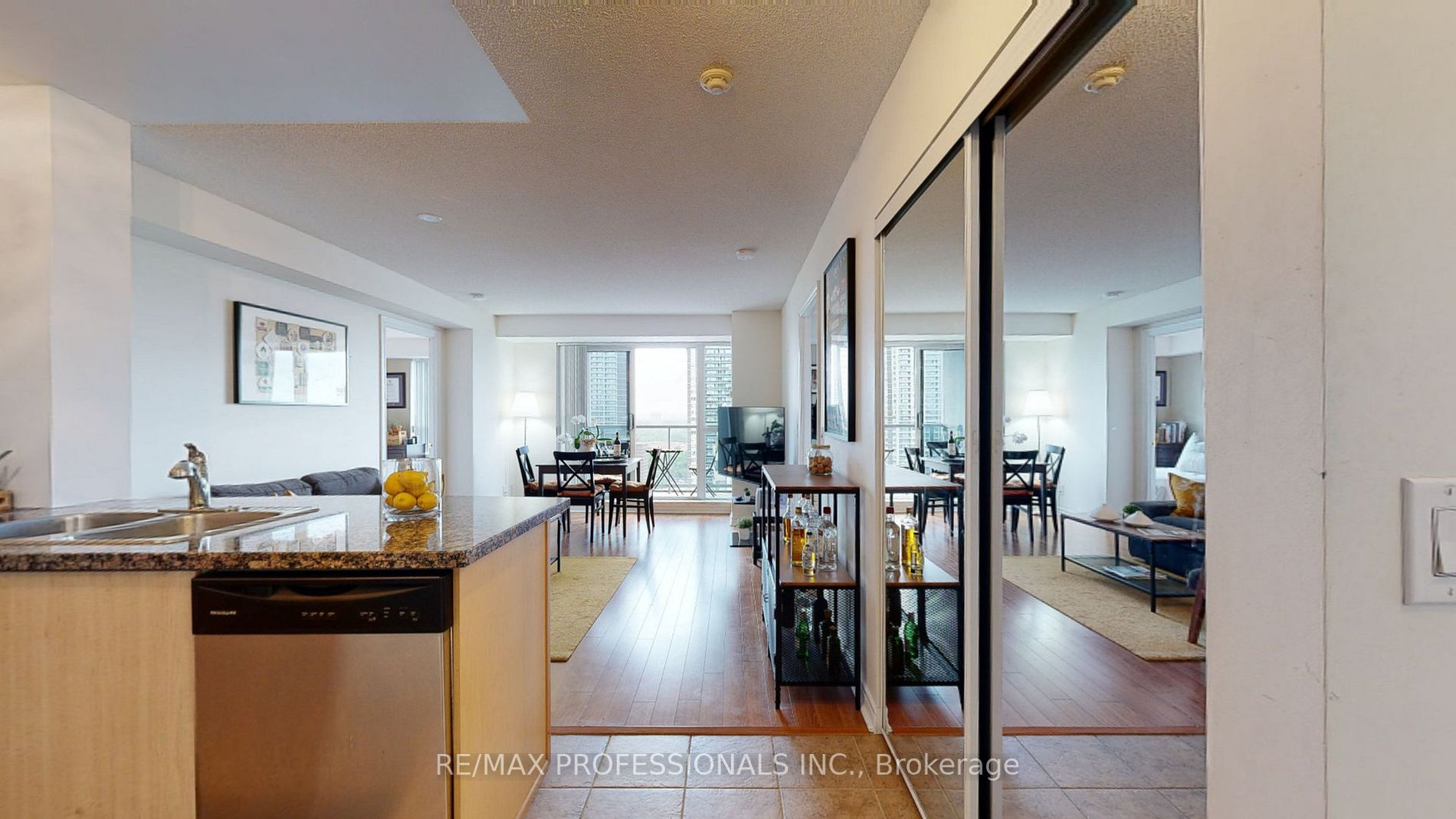 5 Michael Power Pl, #2102