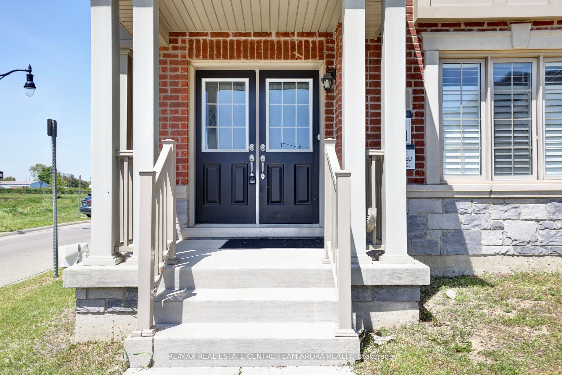 52 Brushwood Dr