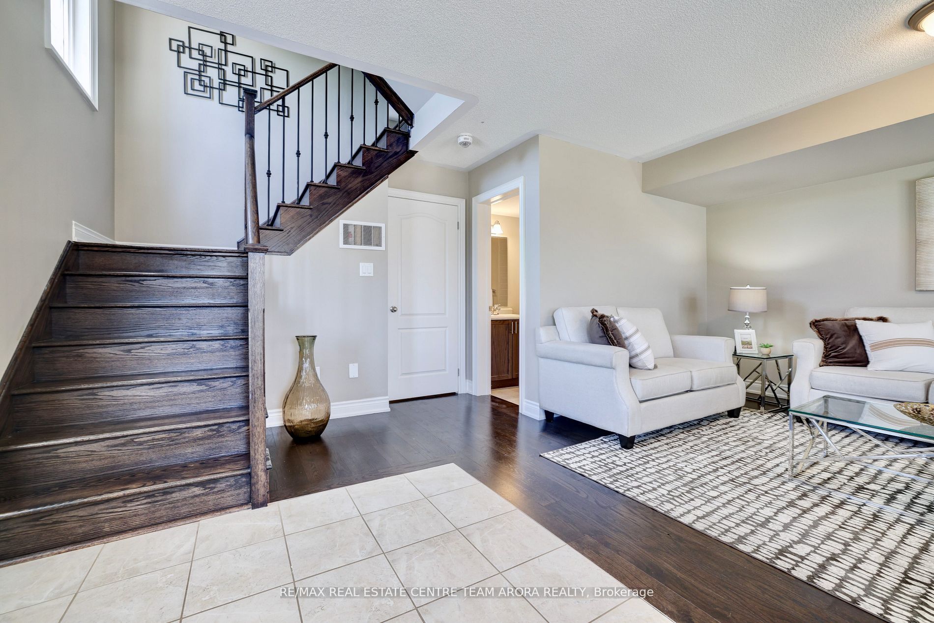 52 Brushwood Dr