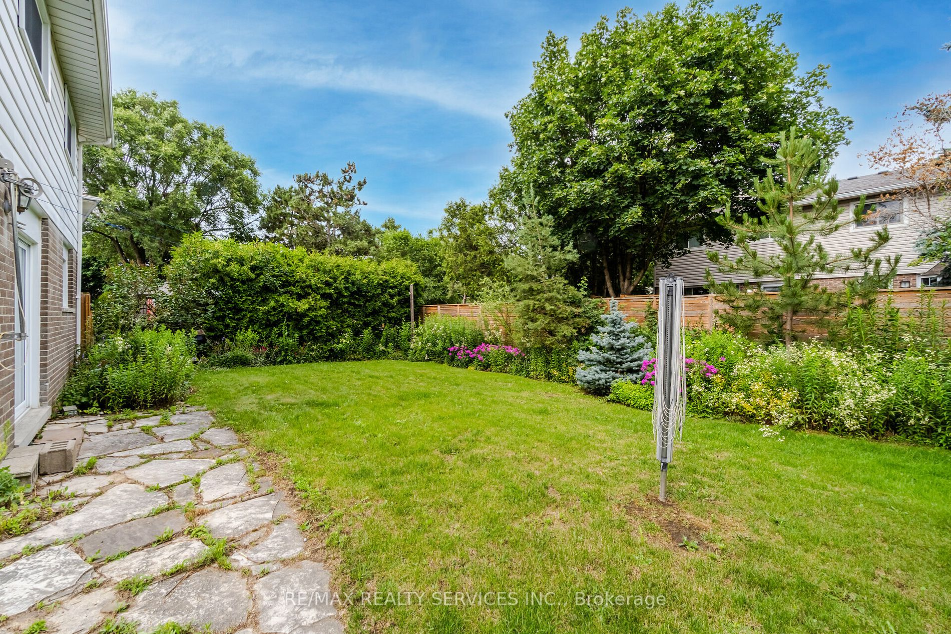 402 Bartley Bull Pkwy
