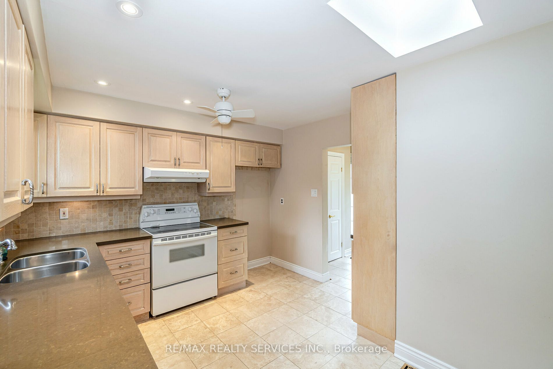 402 Bartley Bull Pkwy