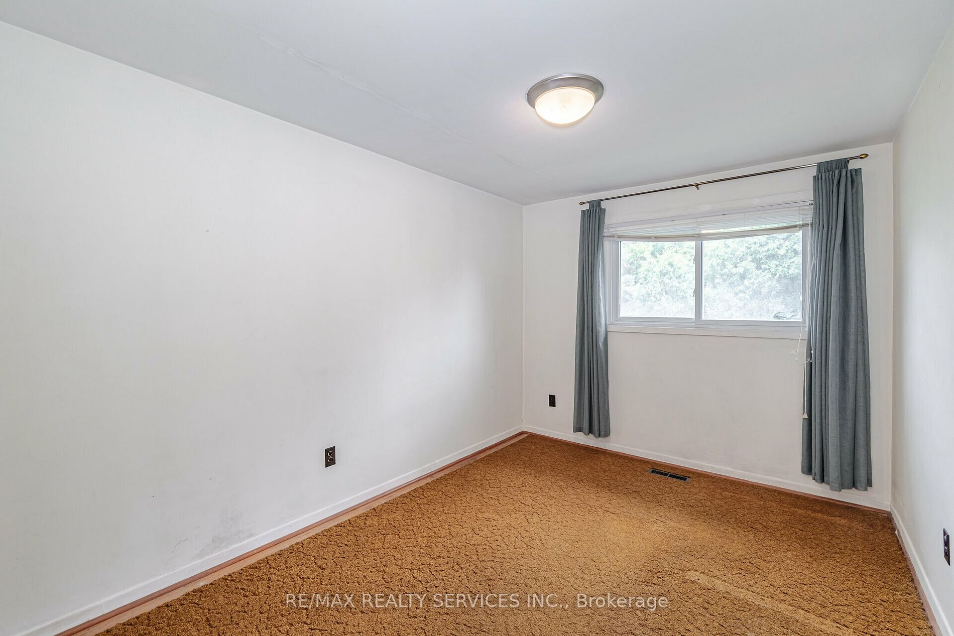 402 Bartley Bull Pkwy