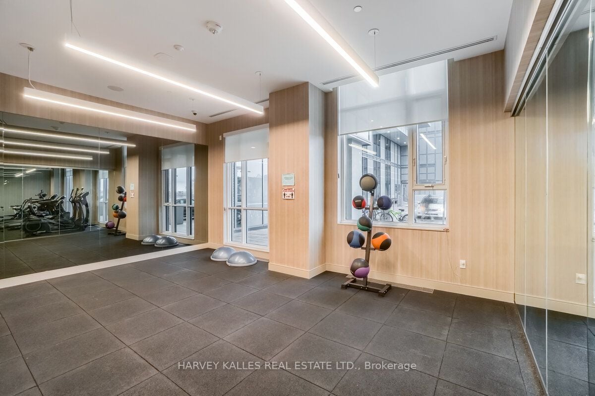 8 Nahani Way, #505