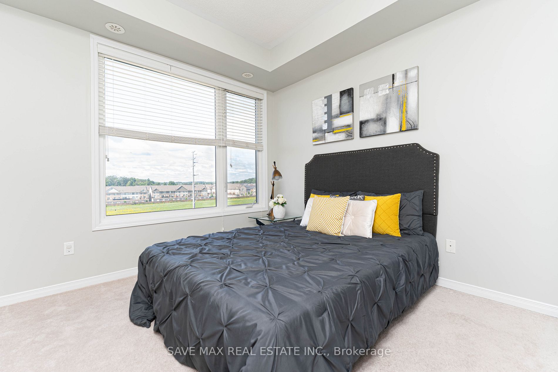 54 Sky Harbour Dr E, #404