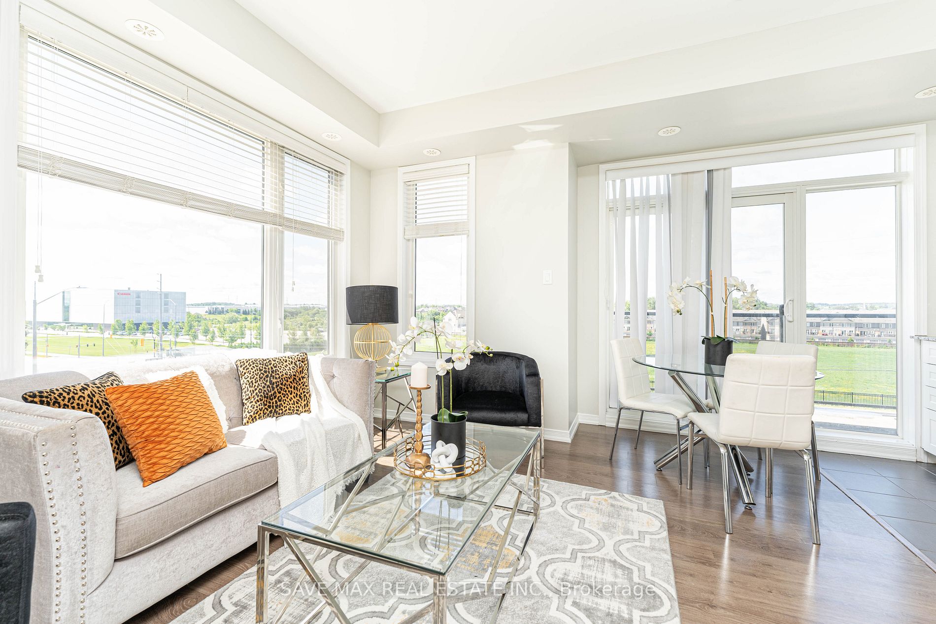 54 Sky Harbour Dr E, #404
