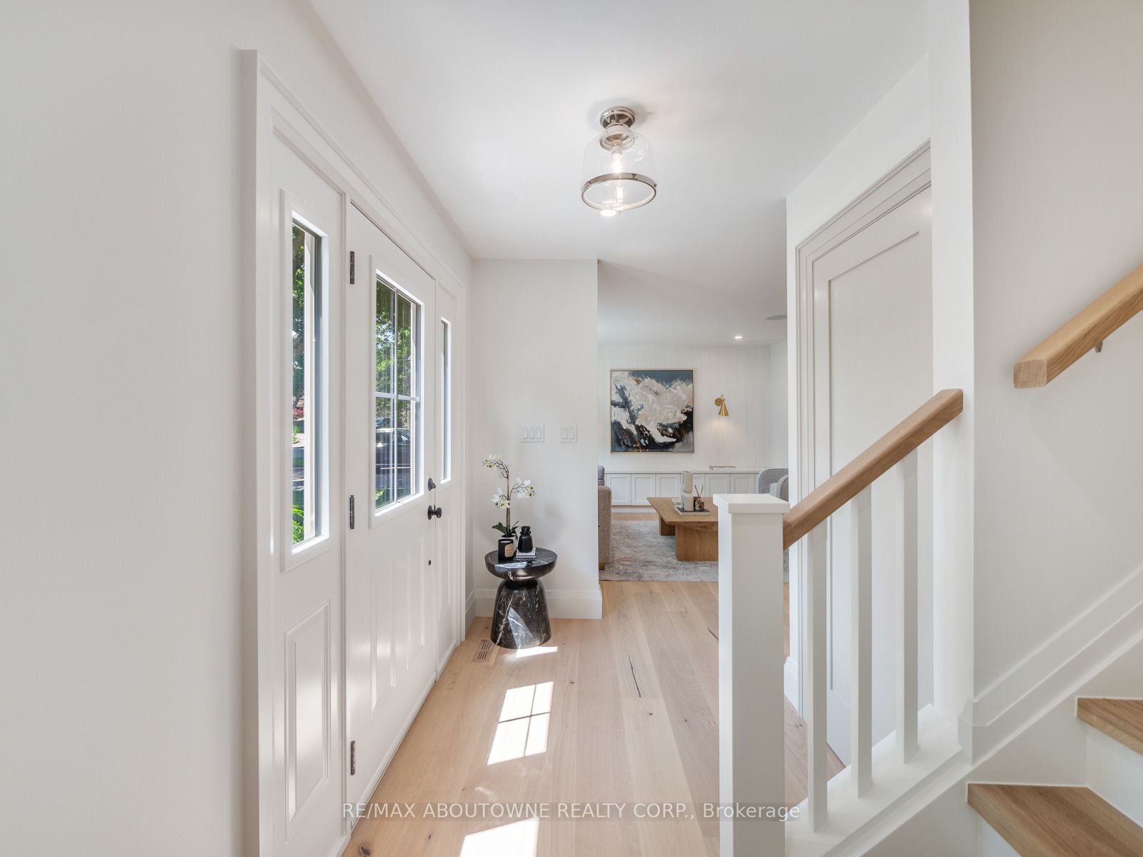 33 Harbourside Crt