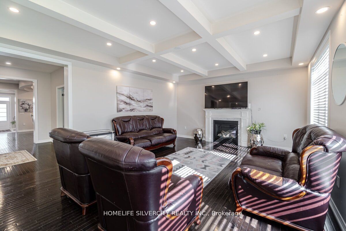 48 Leparc Rd
