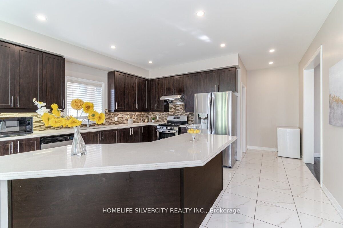 48 Leparc Rd