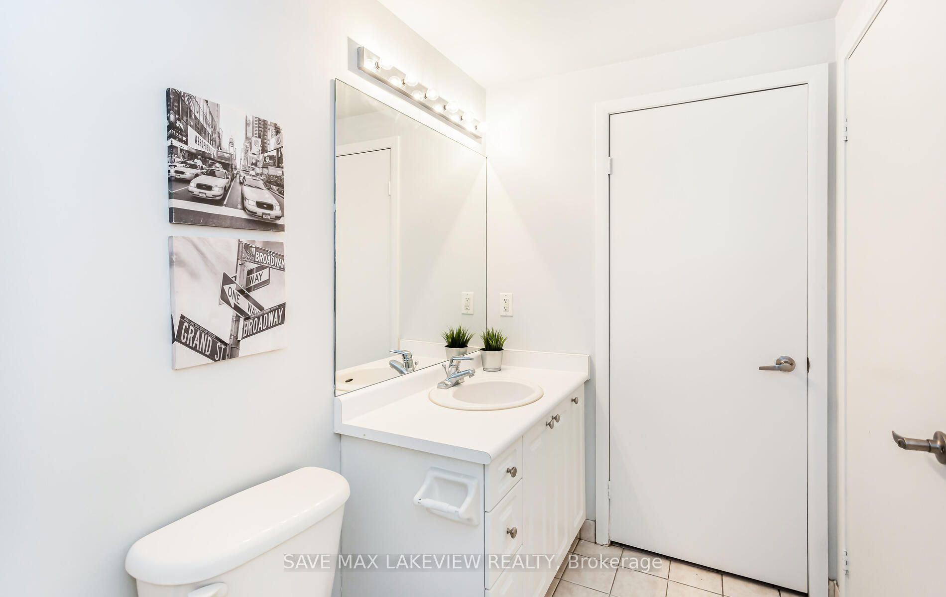 2067 Lake Shore Blvd W, #601