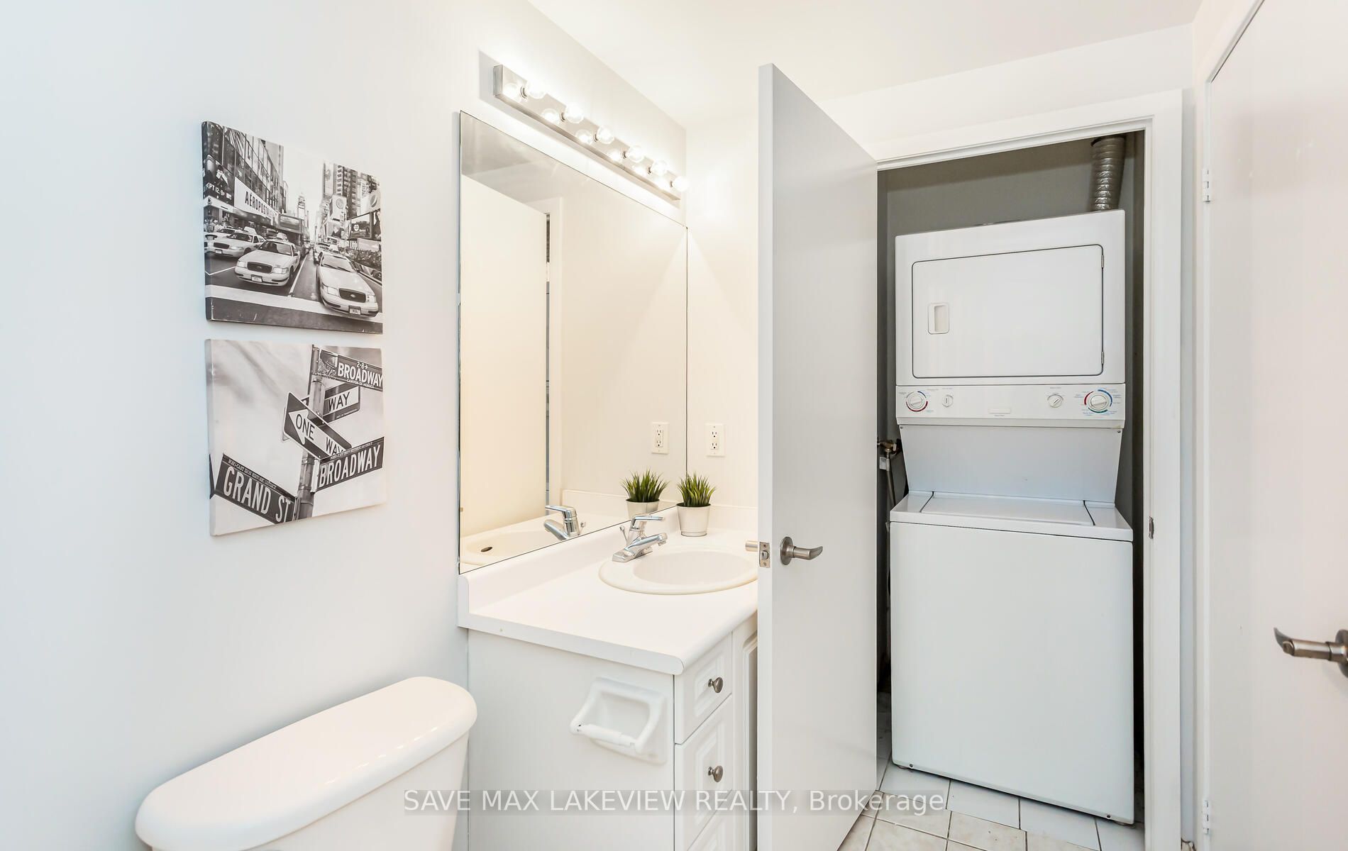 2067 Lake Shore Blvd W, #601