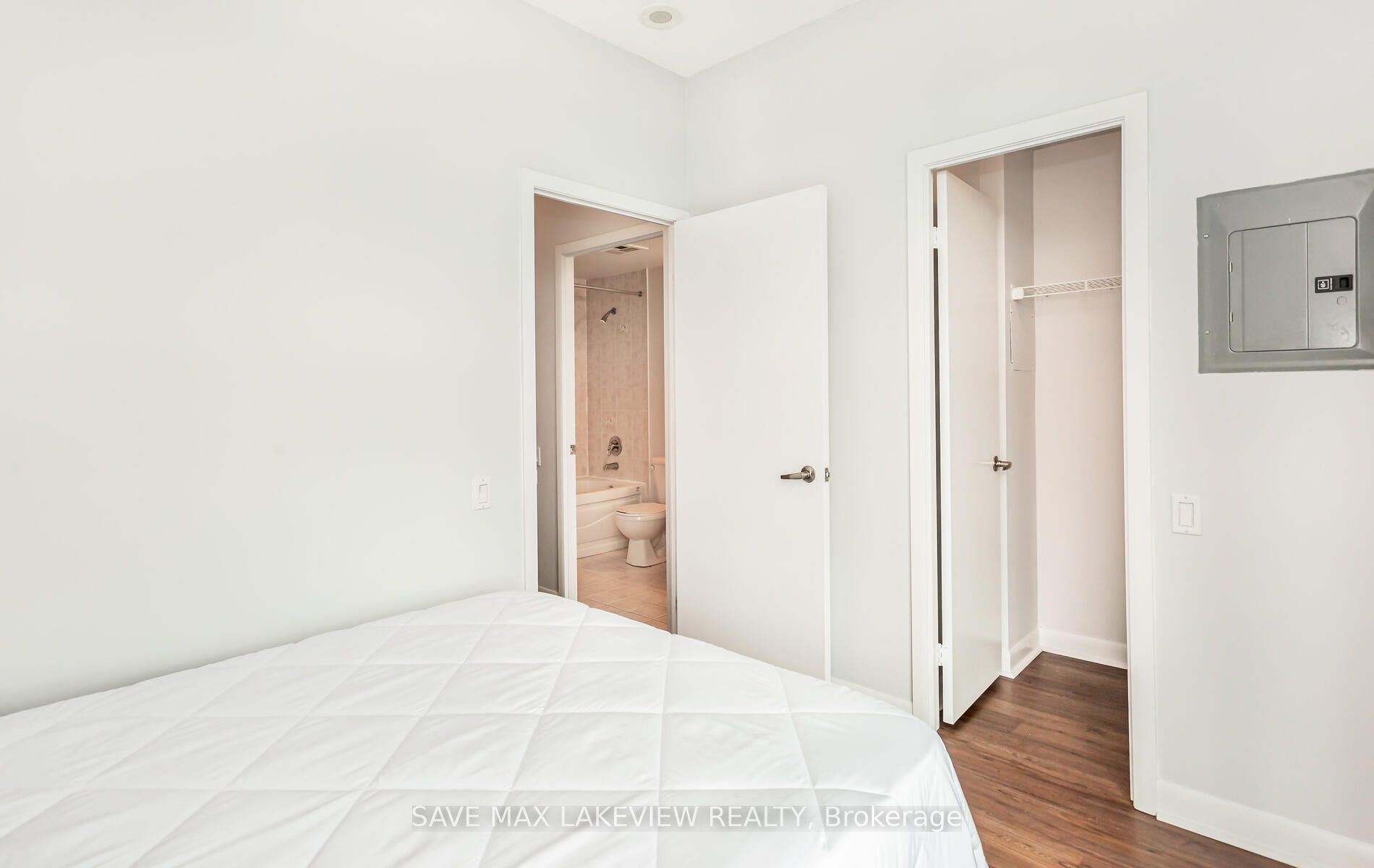 2067 Lake Shore Blvd W, #601