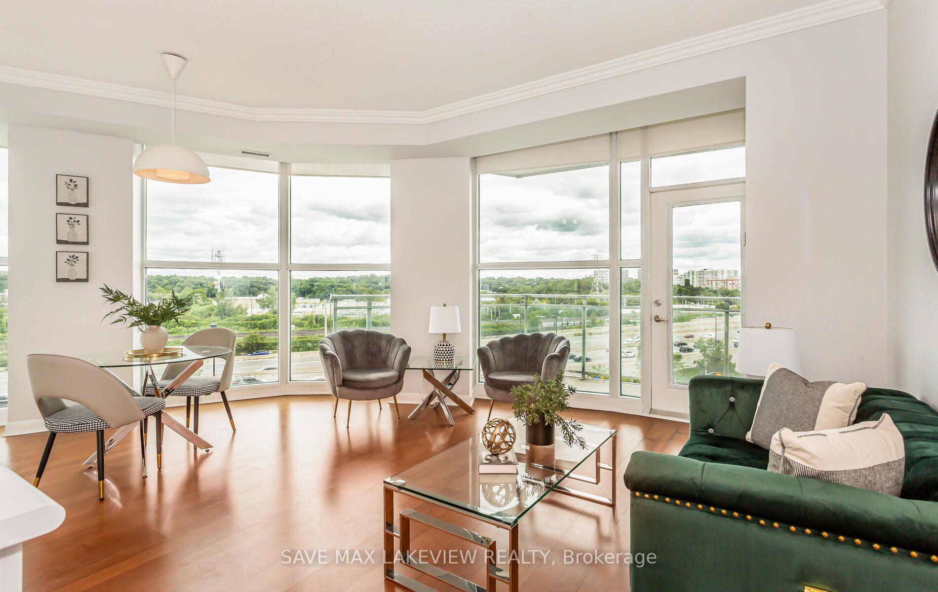 2067 Lake Shore Blvd W, #601