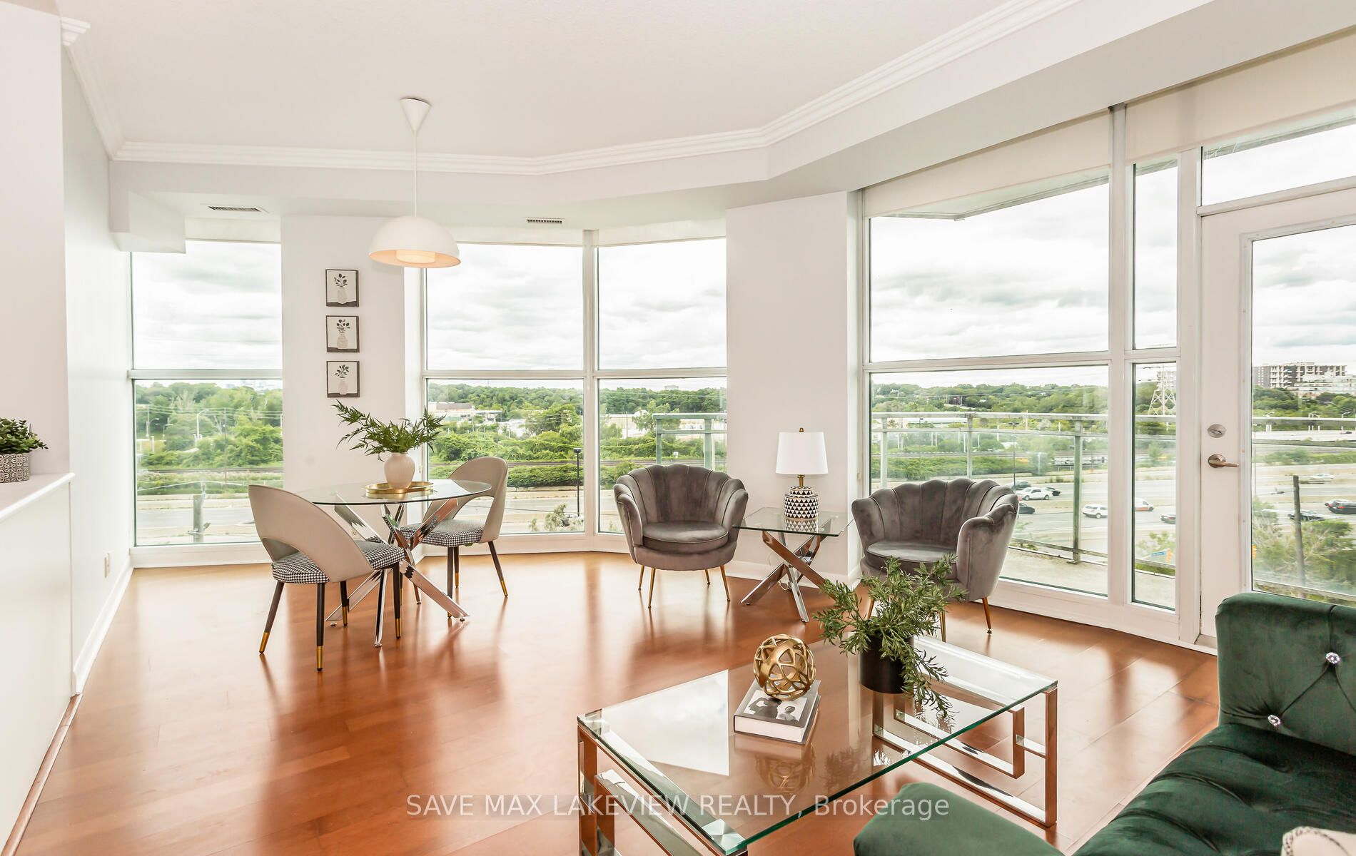 2067 Lake Shore Blvd W, #601