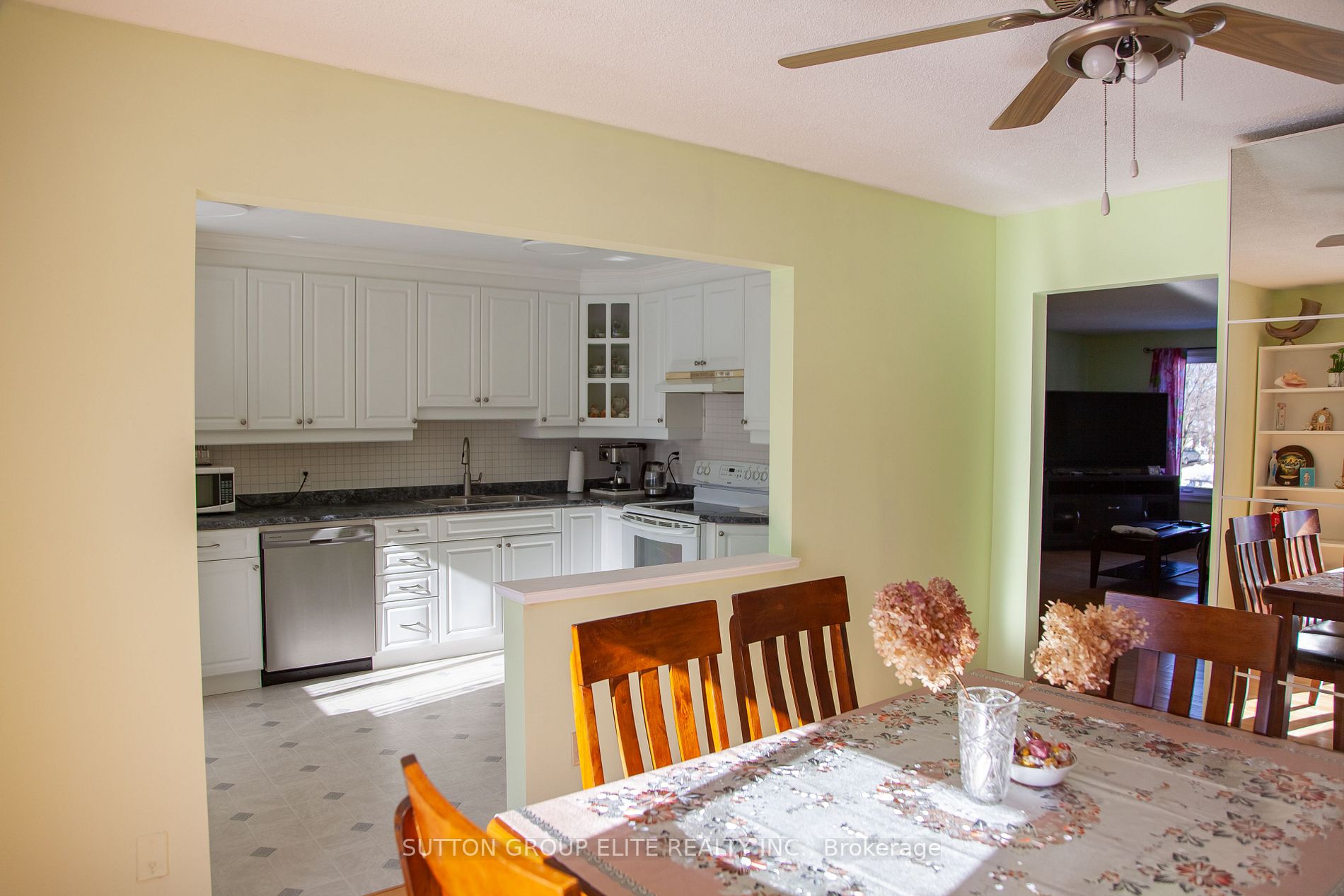 14 Quarry Dr