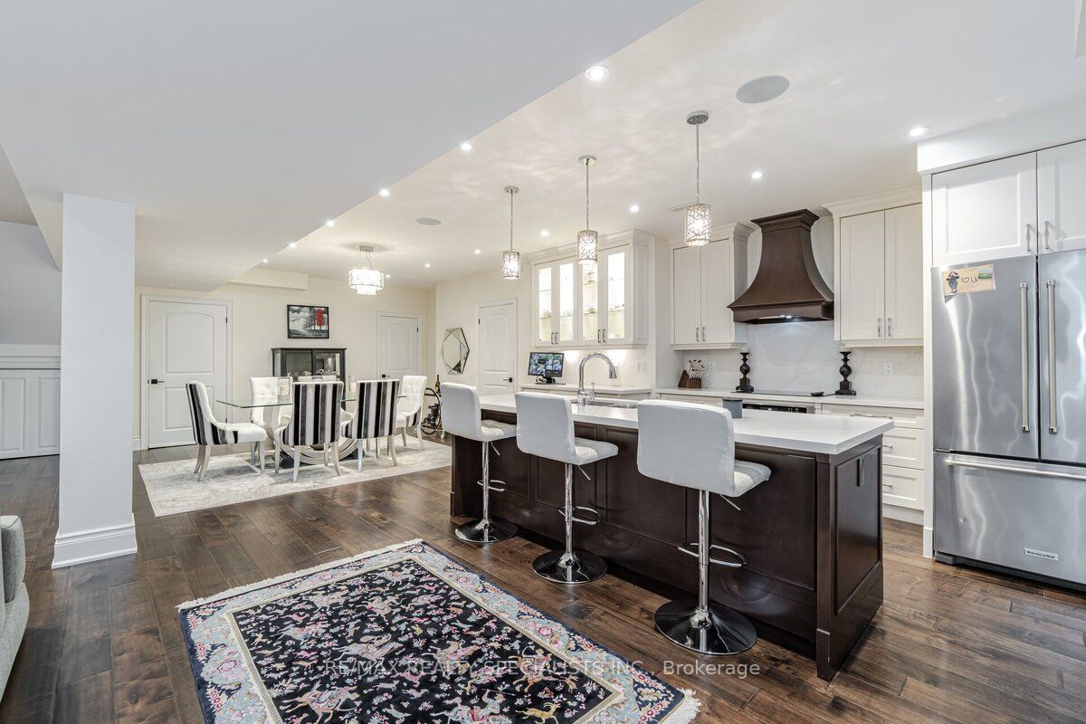 523 BROOKSIDE Drive