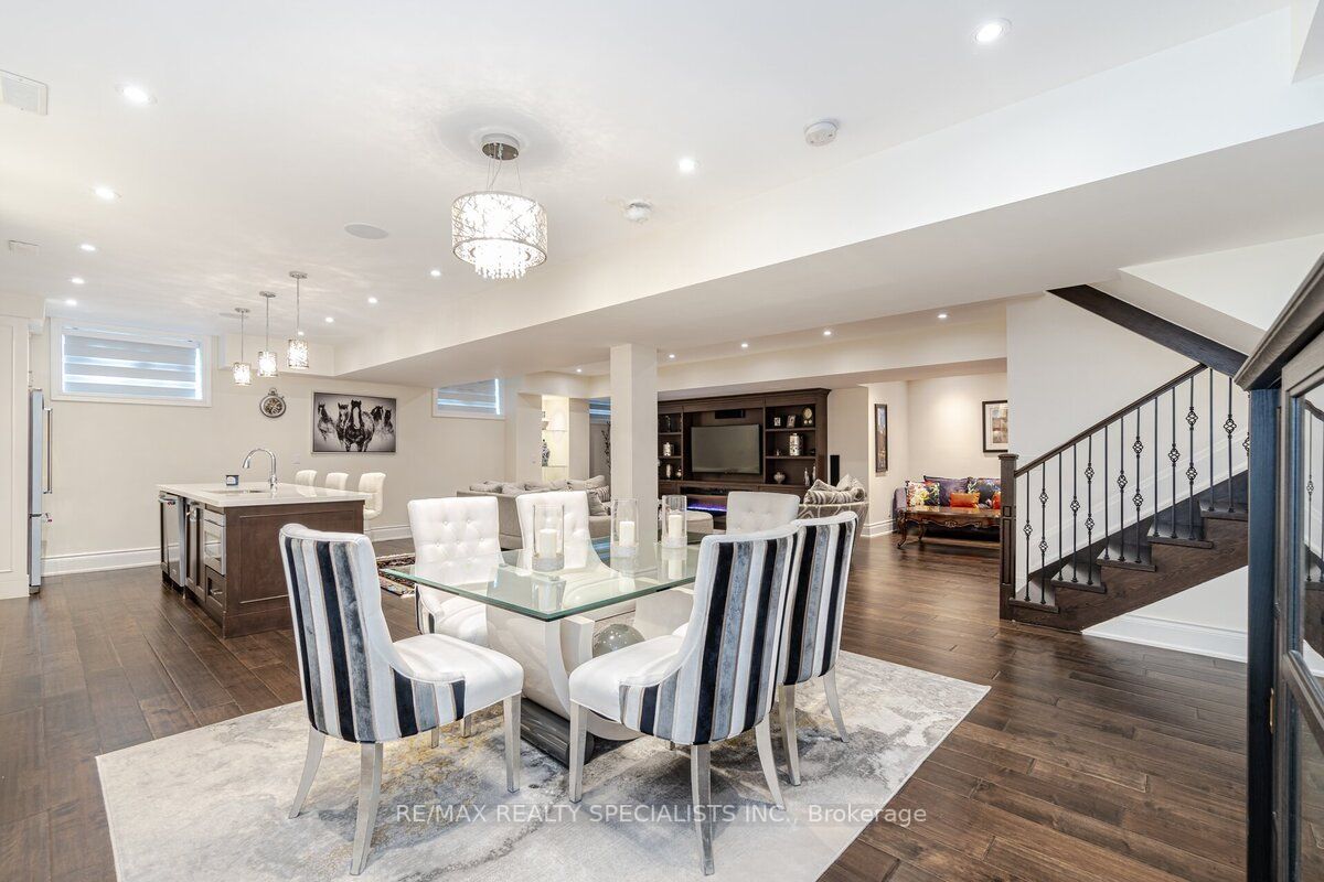 523 BROOKSIDE Drive
