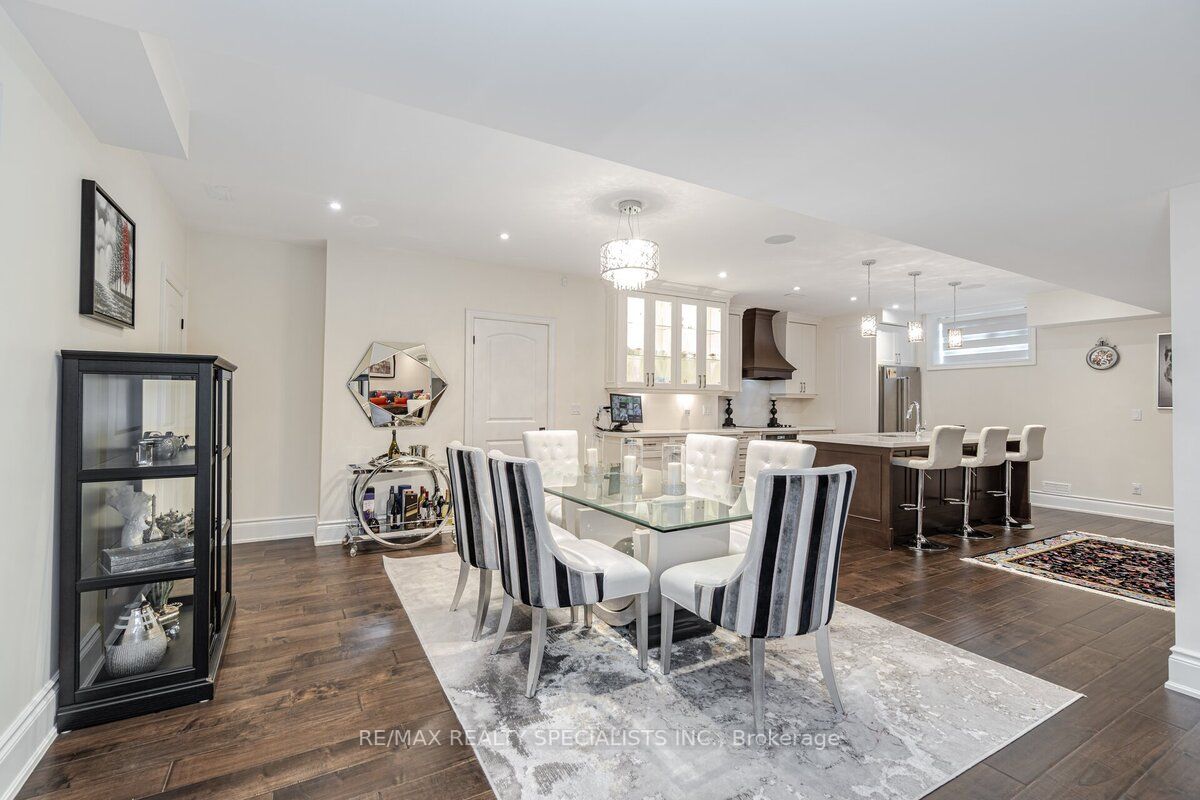 523 BROOKSIDE Drive