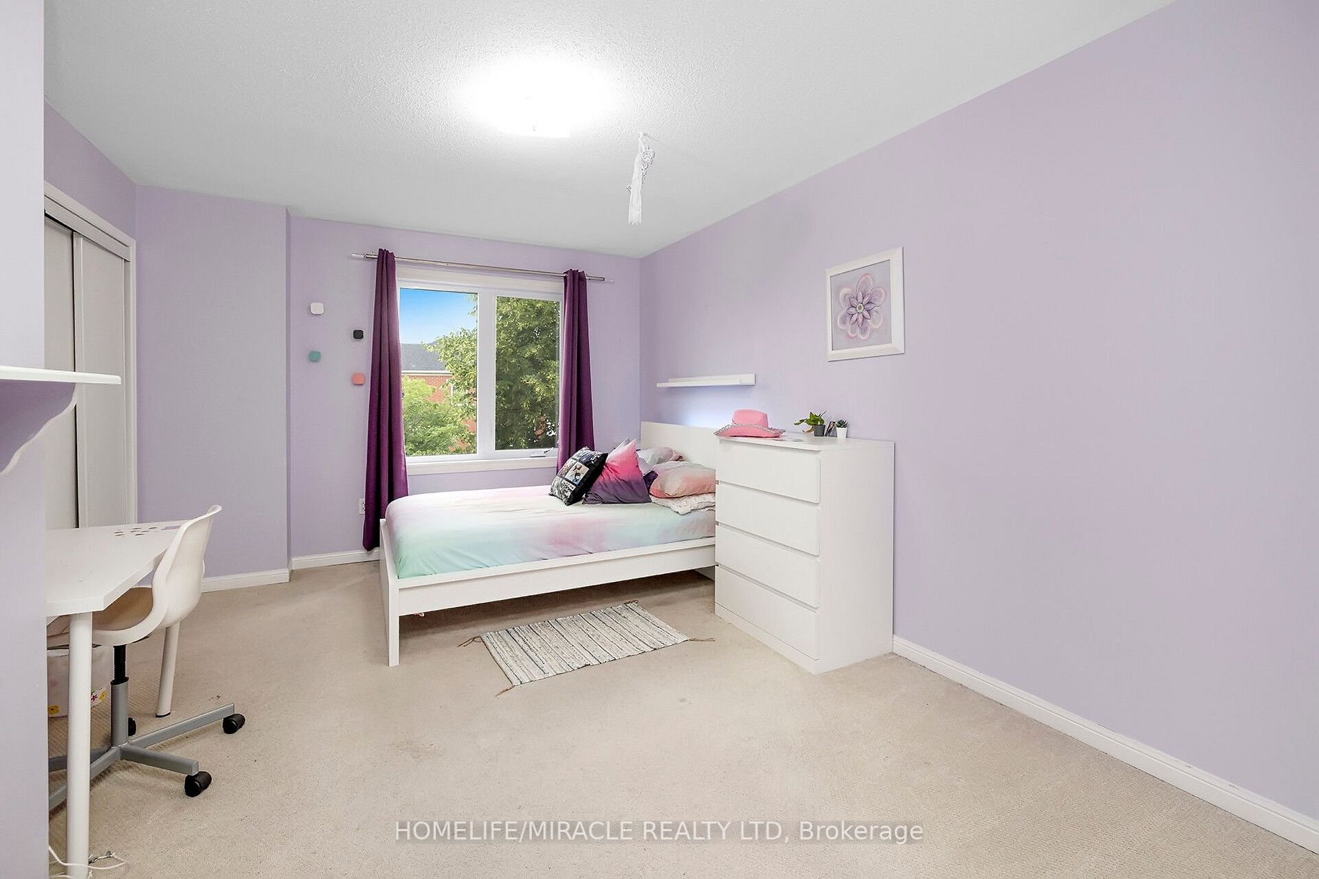 98 Tianalee Cres