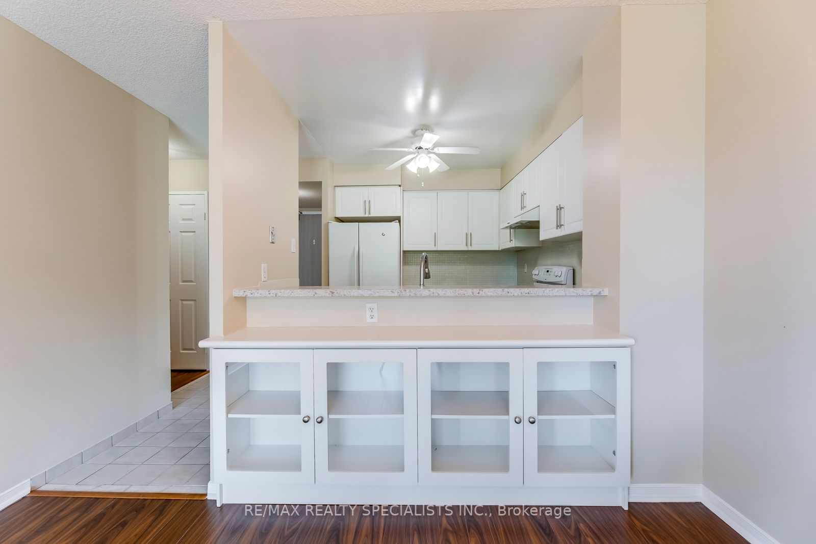 2177 Burnhamthorpe Rd W, #402