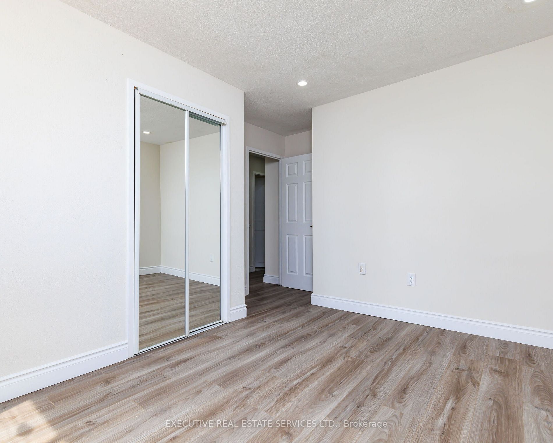 60 Stevenson Rd, ##1601