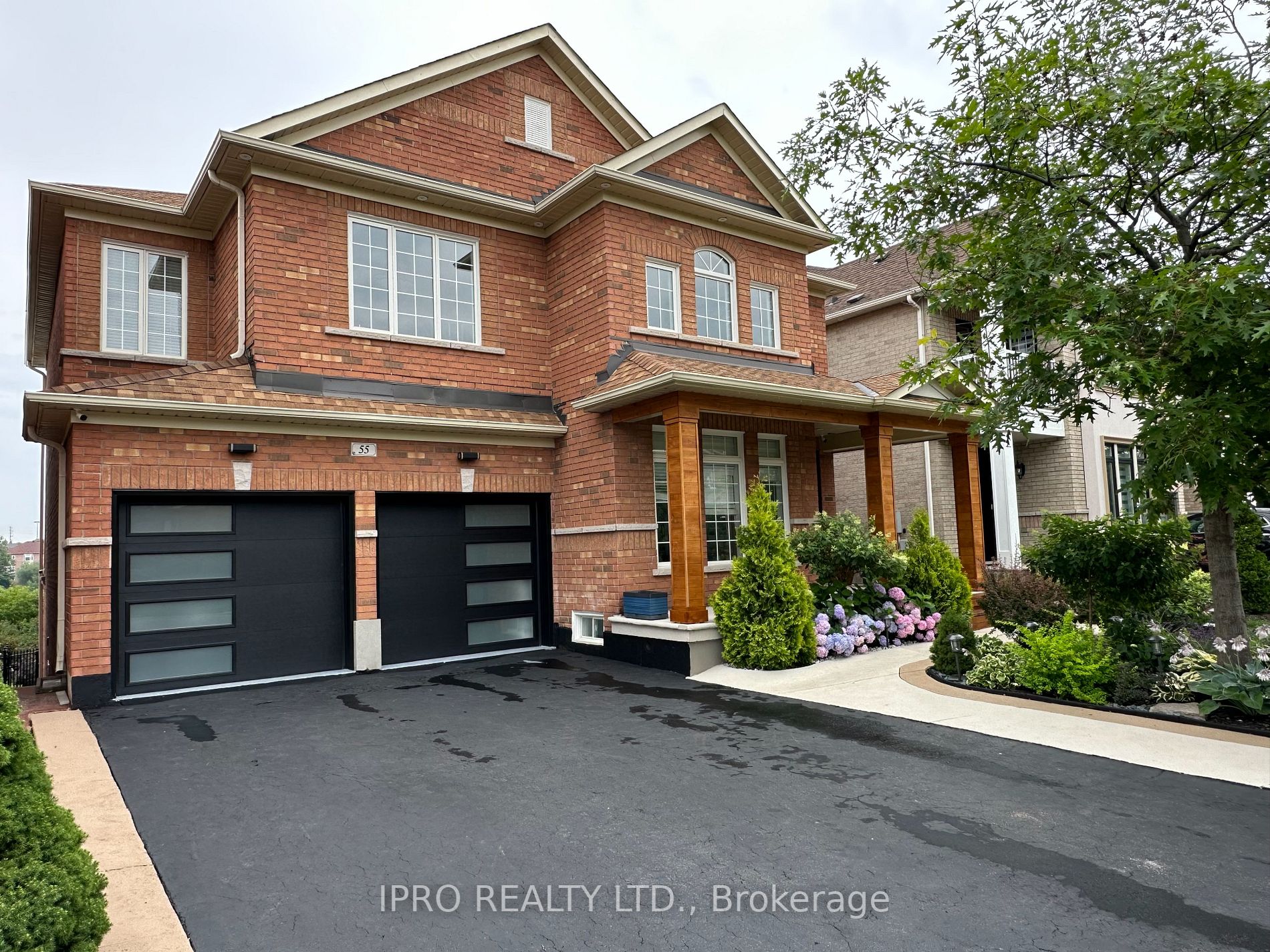55 Stoneylake Ave