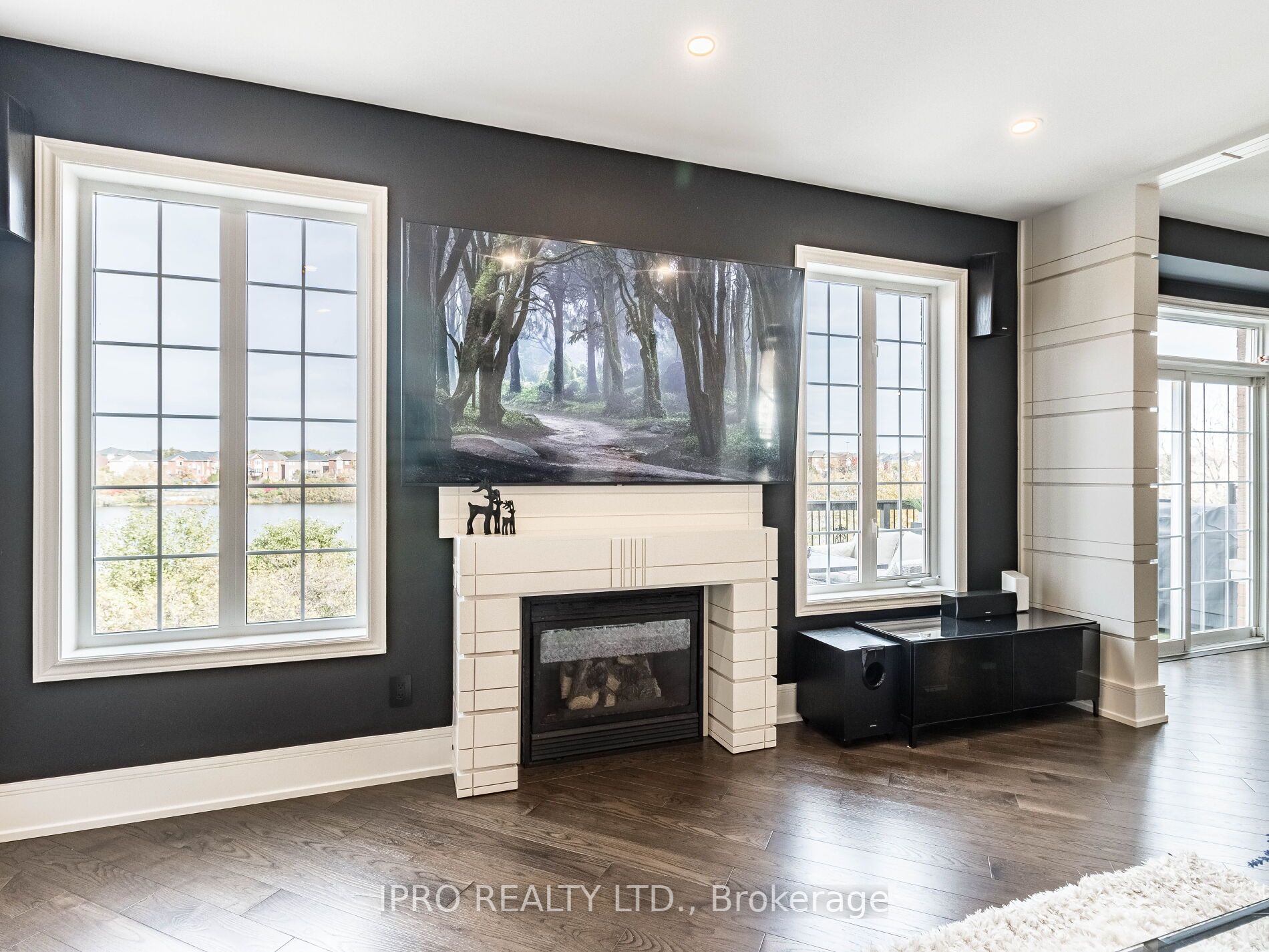 55 Stoneylake Ave