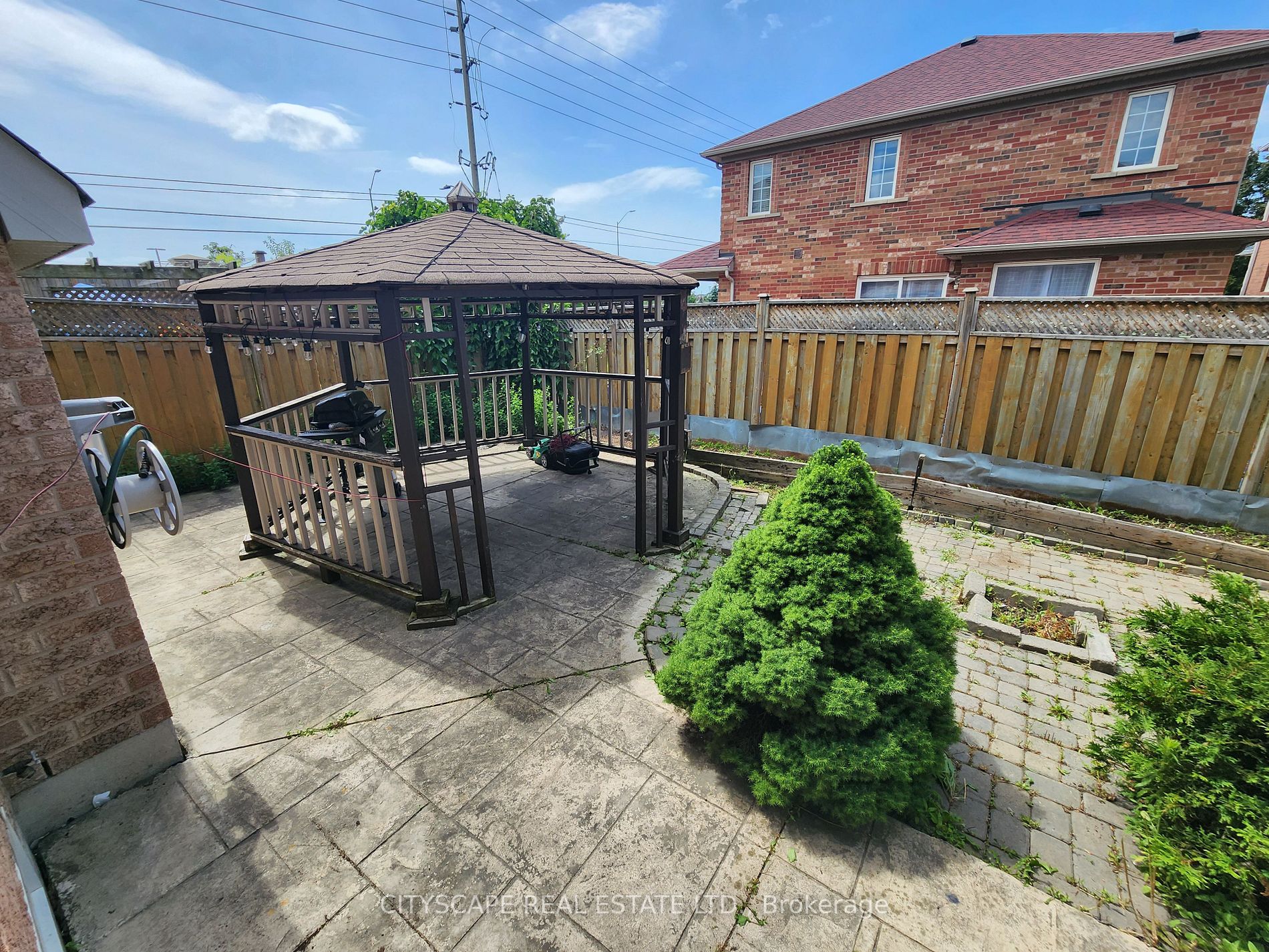 34 Dunure Cres