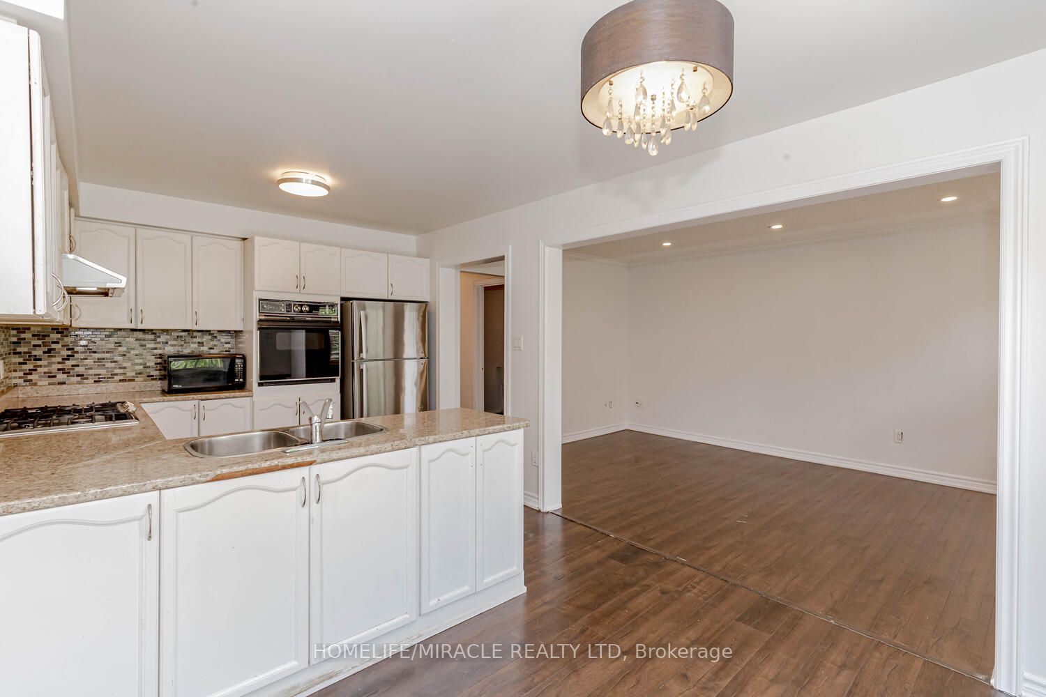 44 Leatherhead Court, #Upper