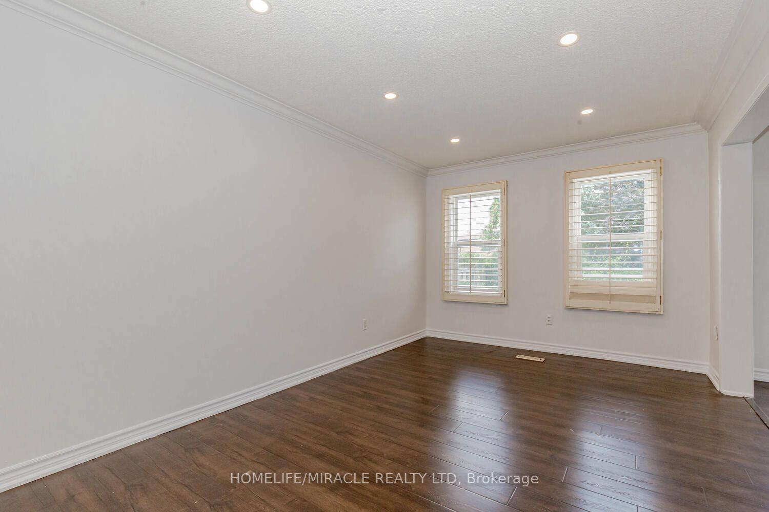 44 Leatherhead Court, #Upper