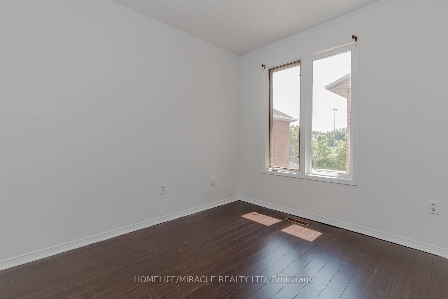 44 Leatherhead Court, #Upper