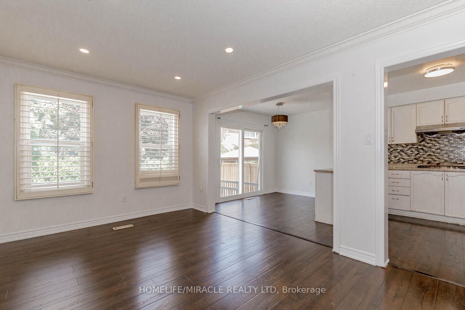 44 Leatherhead Court, #Upper