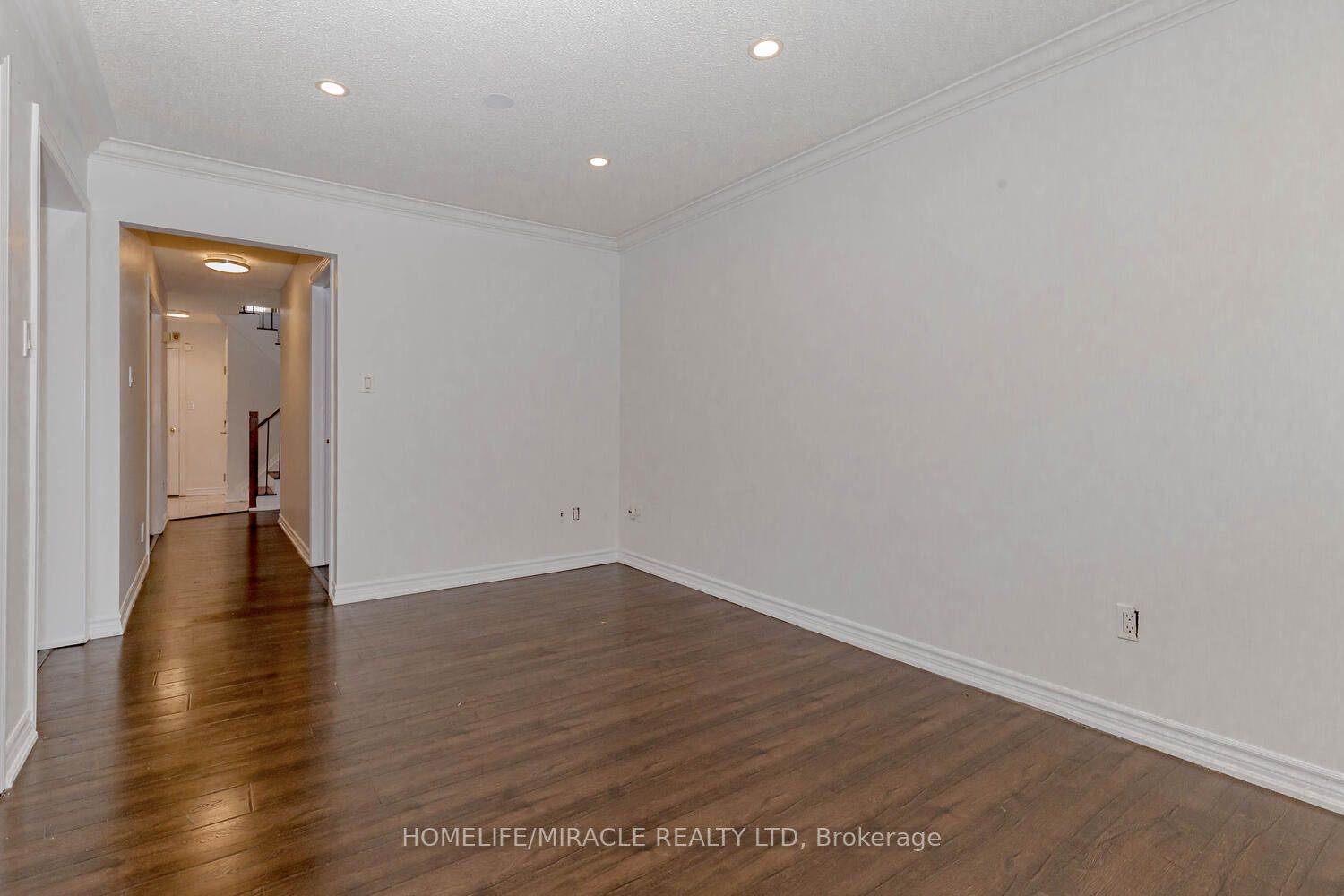 44 Leatherhead Court, #Upper