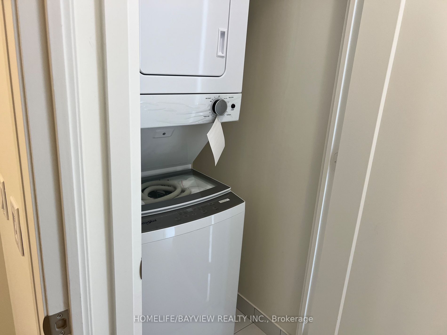 509 Dundas St W, #201
