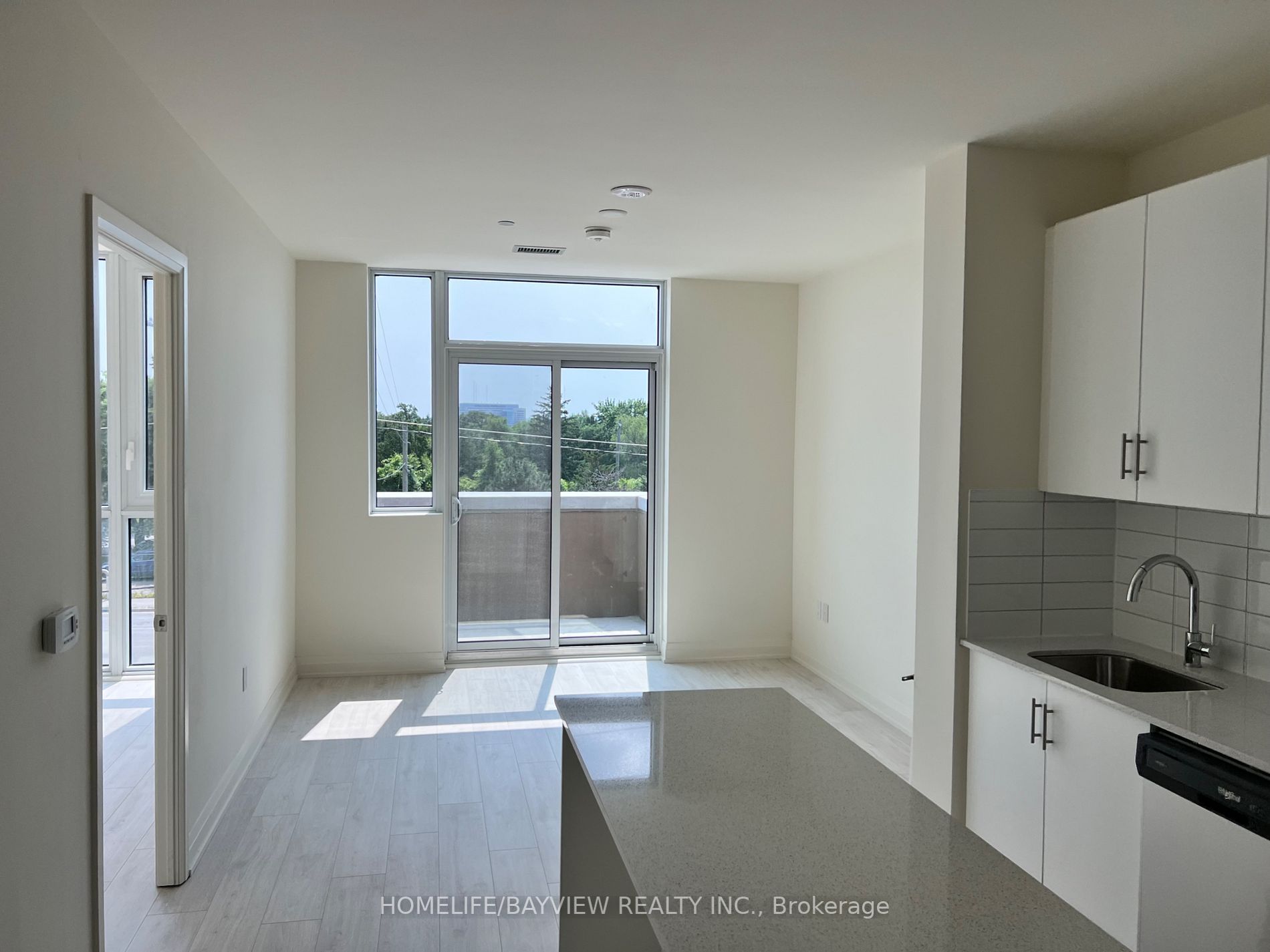 509 Dundas St W, #201