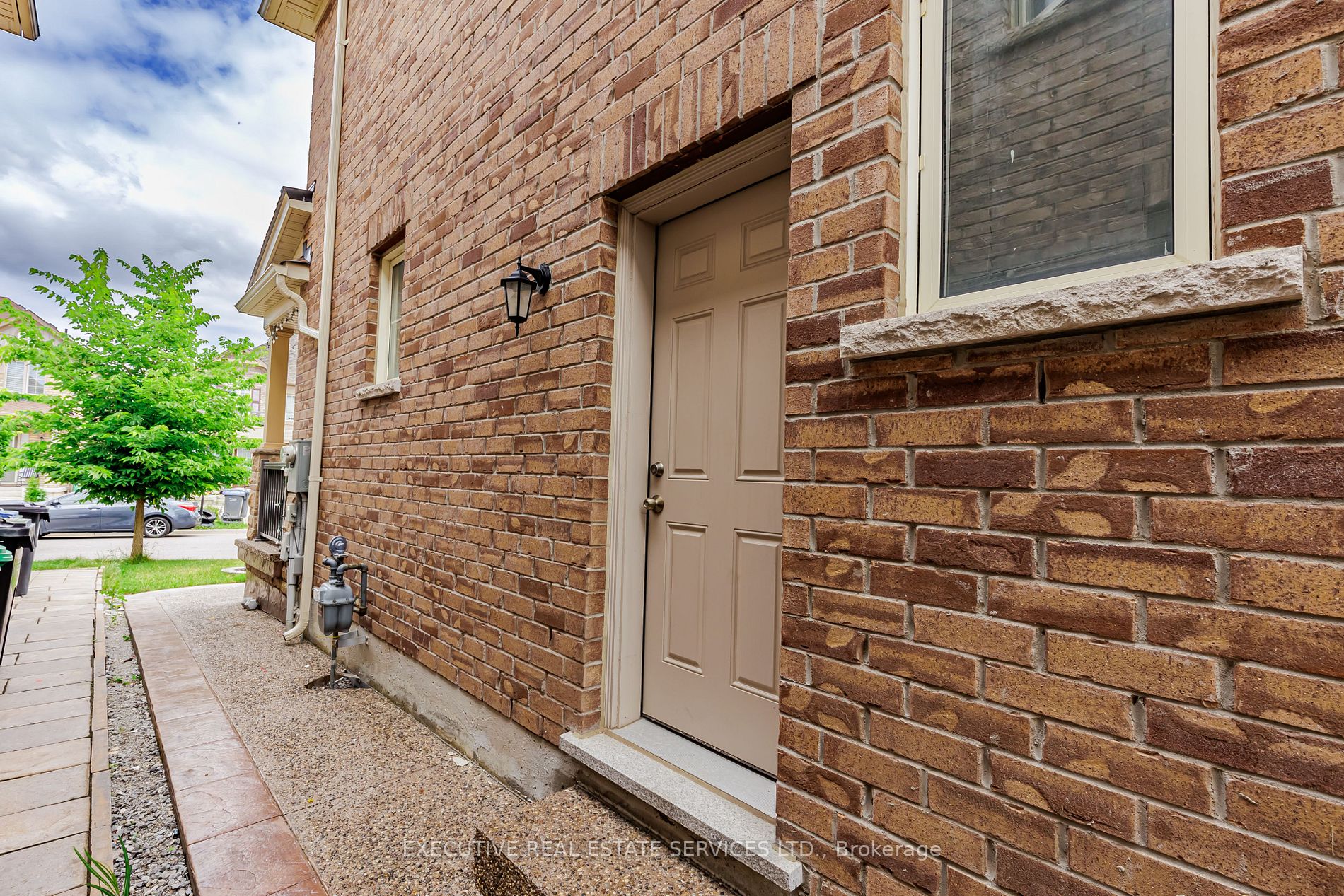 52 Bernadino Street