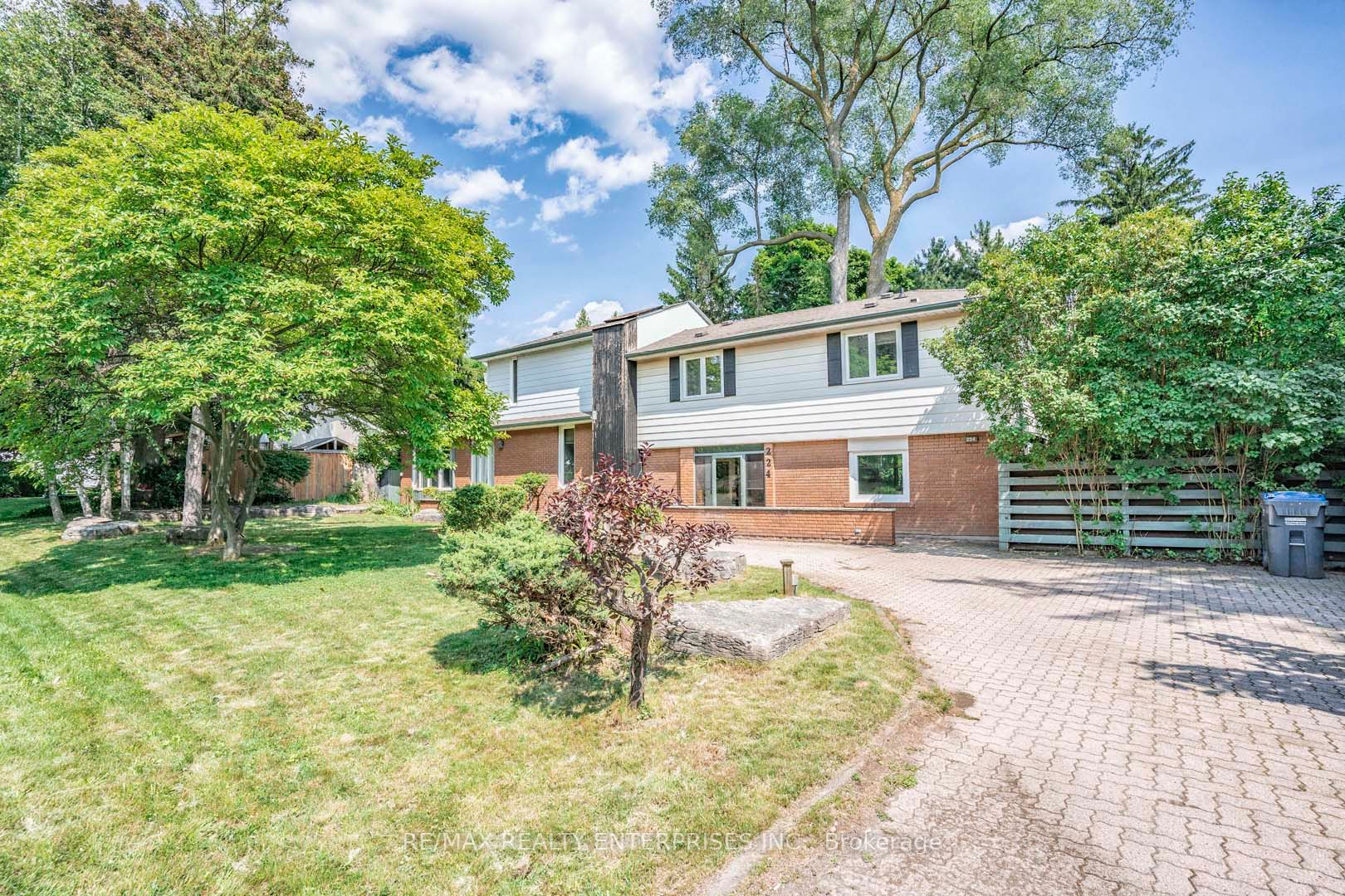 224 Pinetree Way
